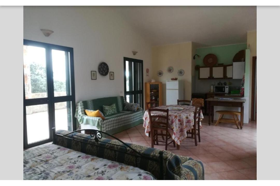 L'Oasi Villa SantʼAntìoco Habitación foto